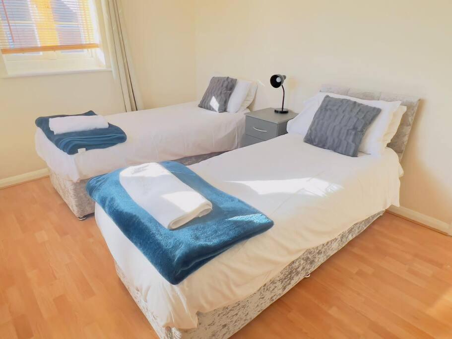 Starview Apartment 101 Колчестер Экстерьер фото